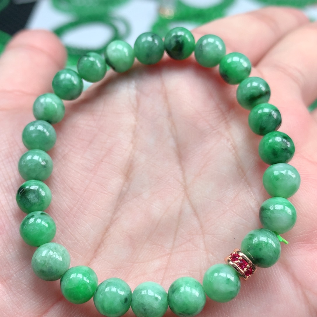 翡翠手链未镶嵌翡翠