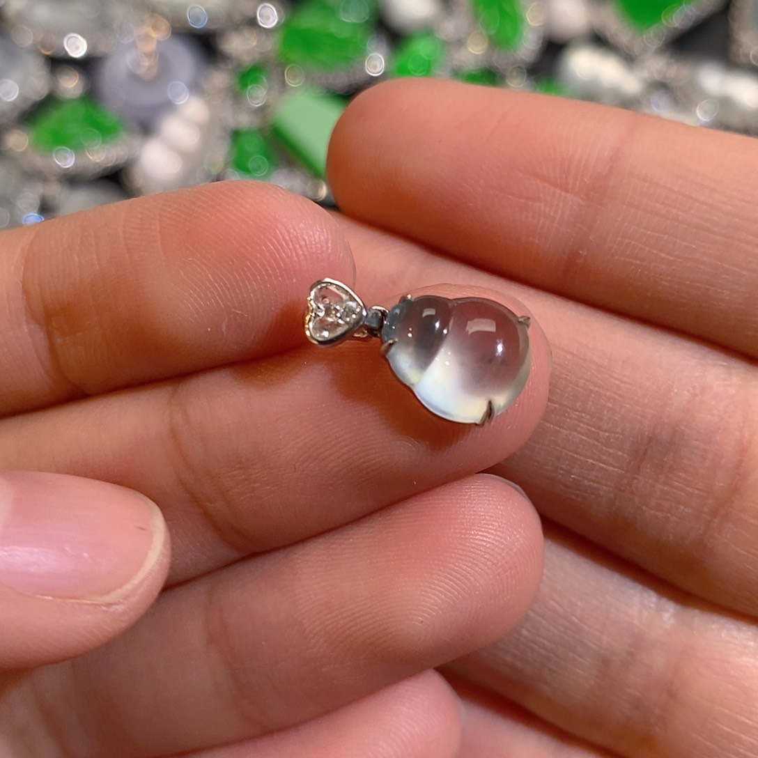 翡翠颈饰18K金镶嵌天然缅甸A货翡翠