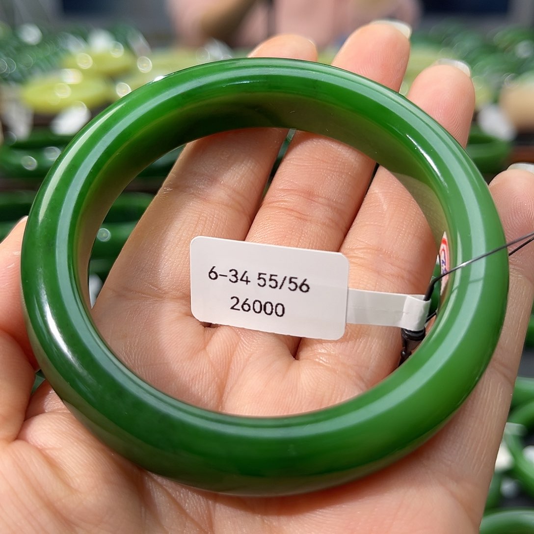 和田玉（碧玉）手镯未镶嵌