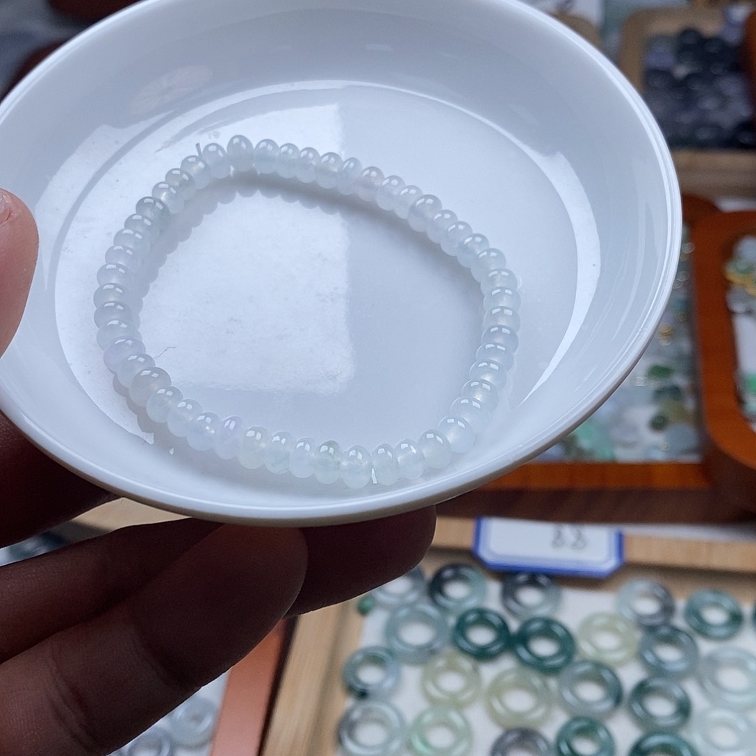 翡翠颈饰未镶嵌冰鼓珠手串