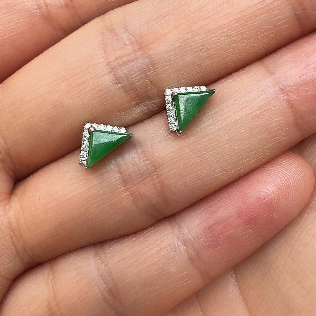 翡翠颈饰18K金镶嵌耳钉