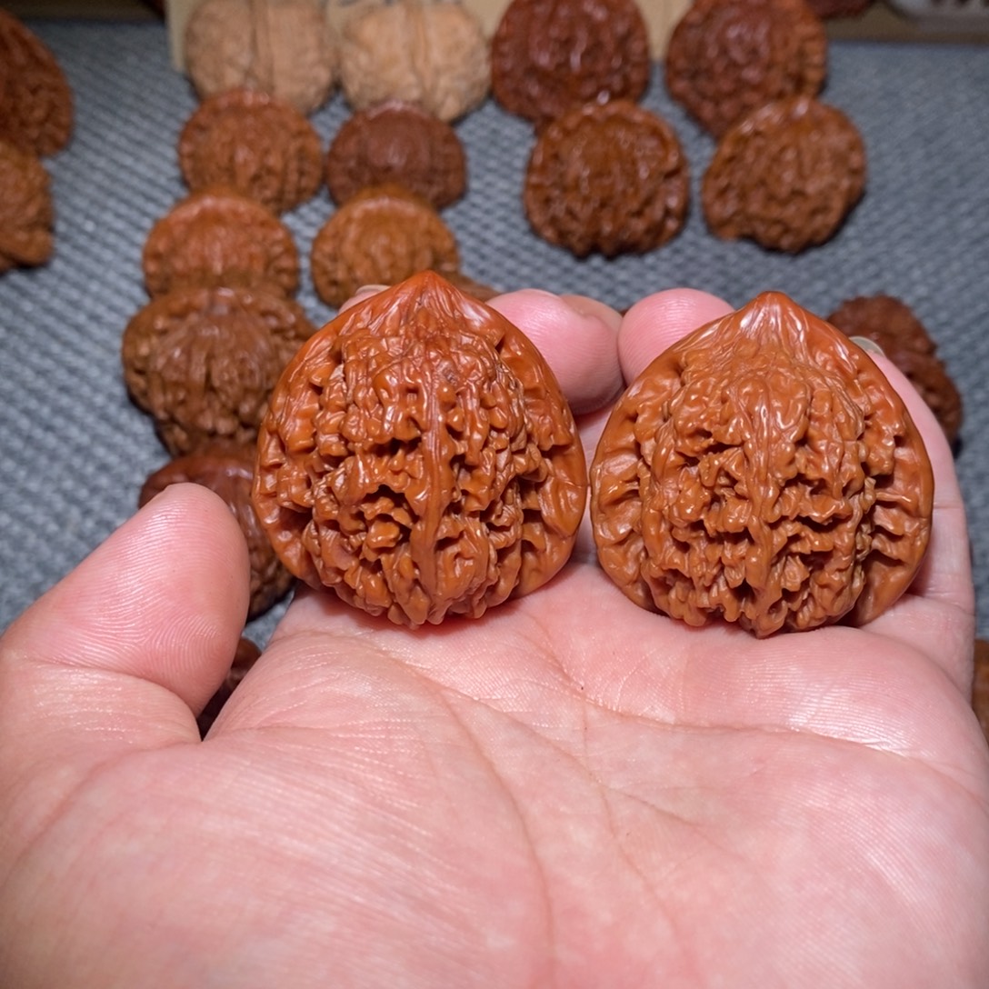 把件文玩核桃41.39.41满天星