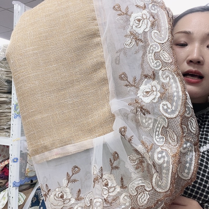 毛绒她咯啦咯啦咯啦