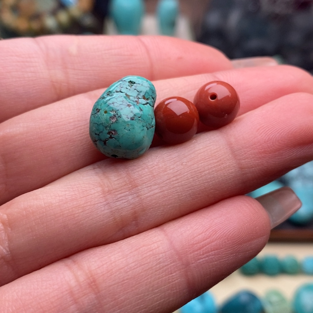 南红玛瑙未镶嵌珠宝奇石