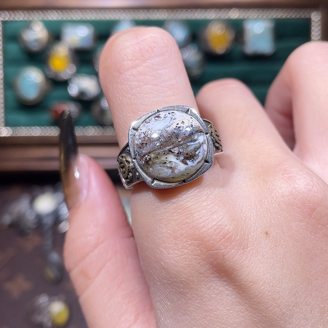 3***3琥珀银S925镶嵌戒指