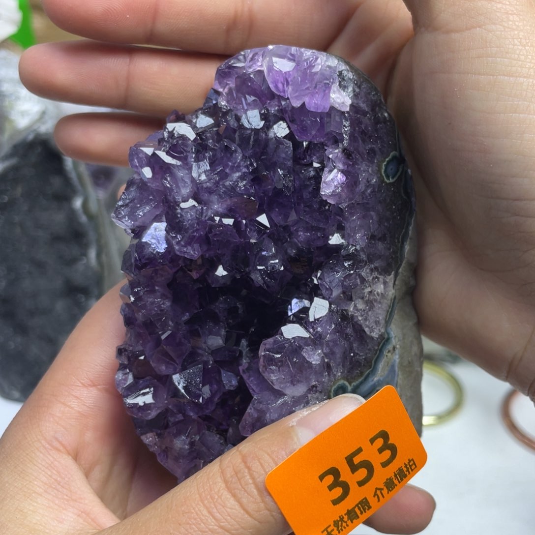 紫晶大型摆件（非配饰）未镶嵌