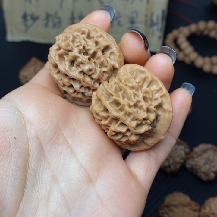 把件文玩核桃秋****者秦岭秦闷