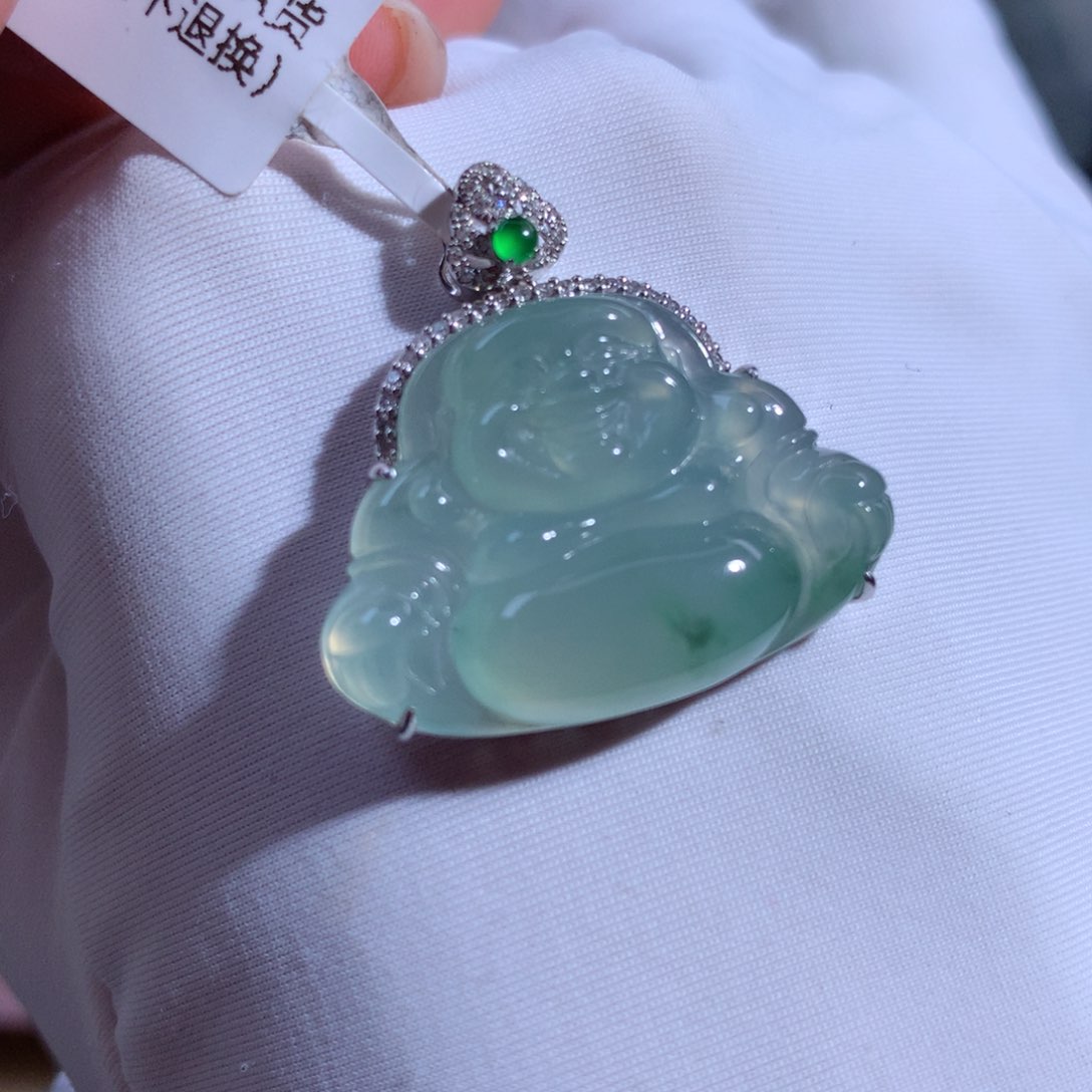 翡翠颈饰18K金镶嵌佛公