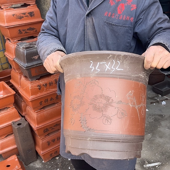 紫砂紫砂花盆和小