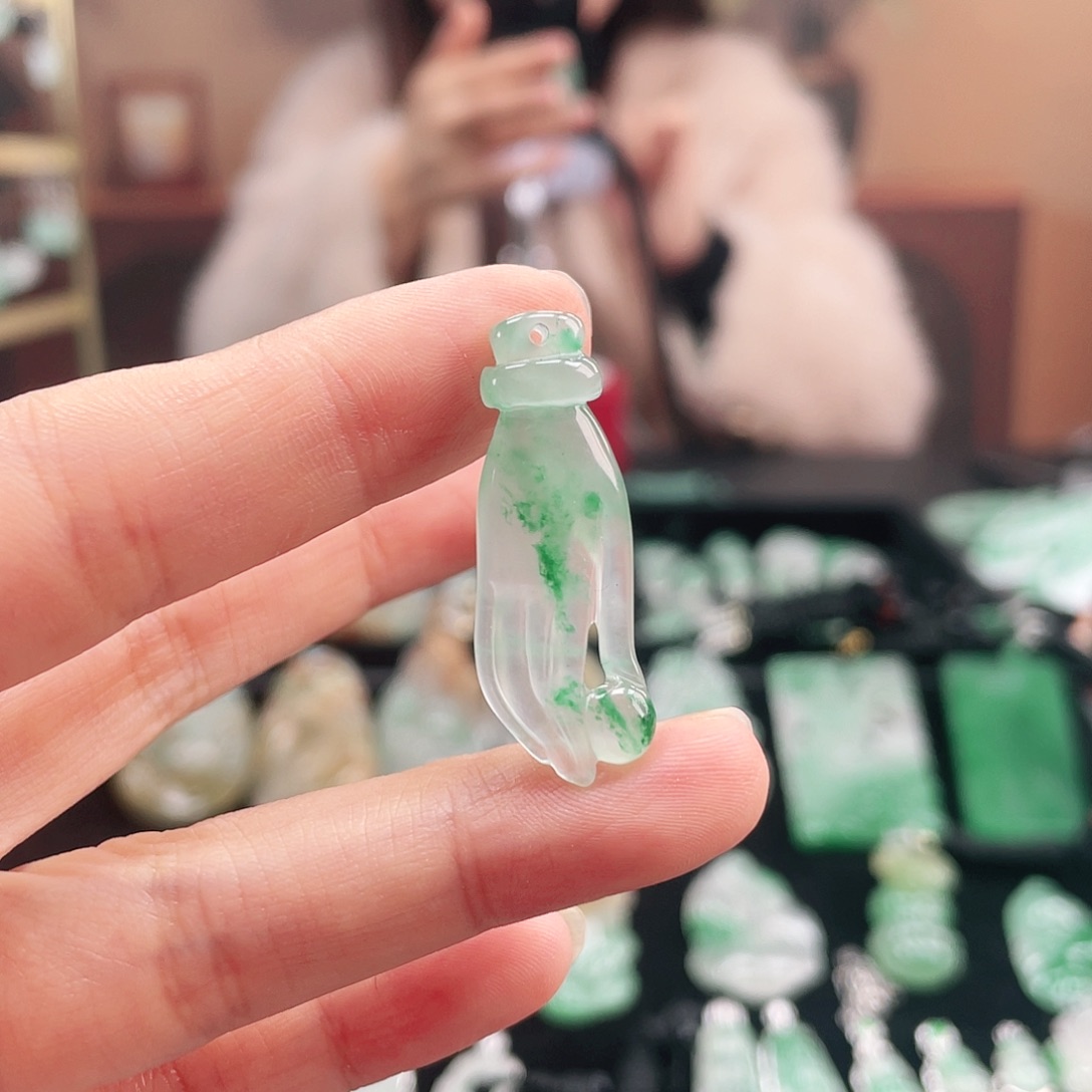 小***星石英质玉未镶嵌吊坠(不含链)