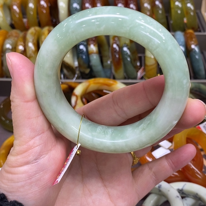 未镶嵌蛇纹石玉手镯用****8