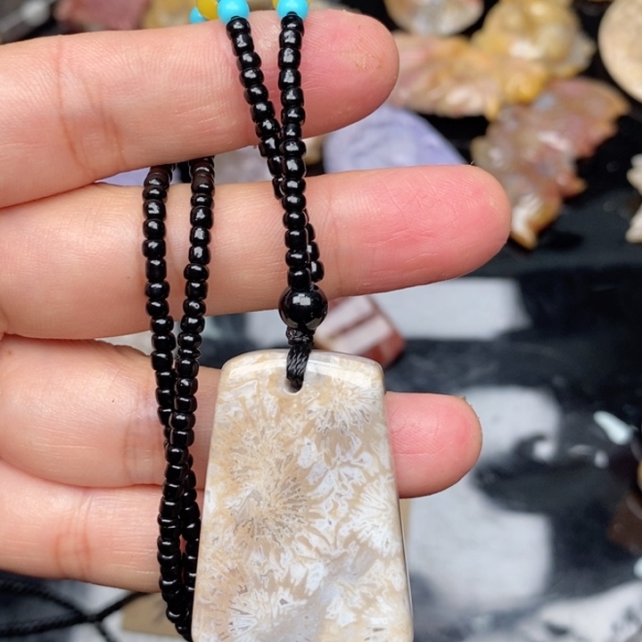 硅化珊瑚（珊瑚玉）手镯未镶嵌