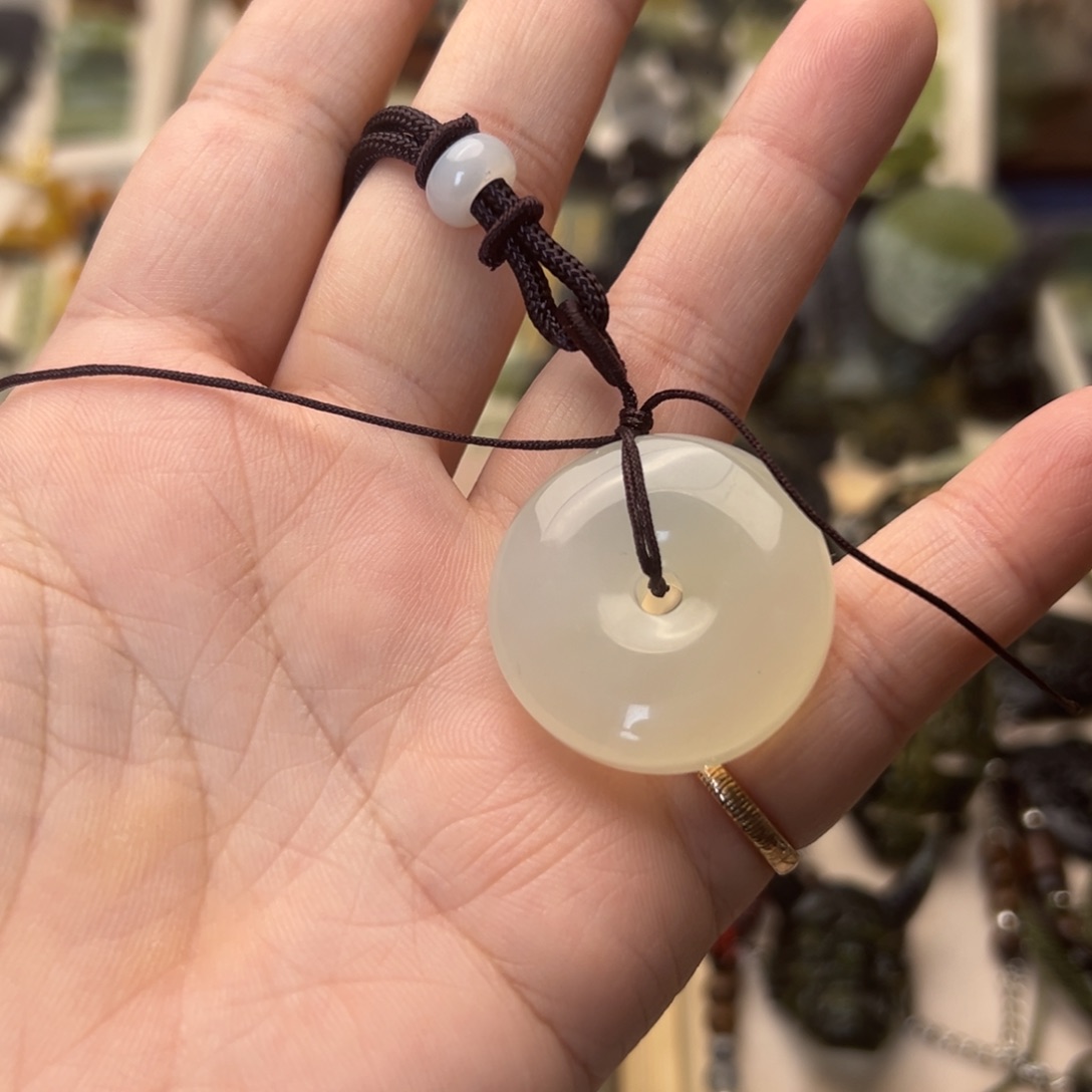 蛇纹石玉合金颈饰