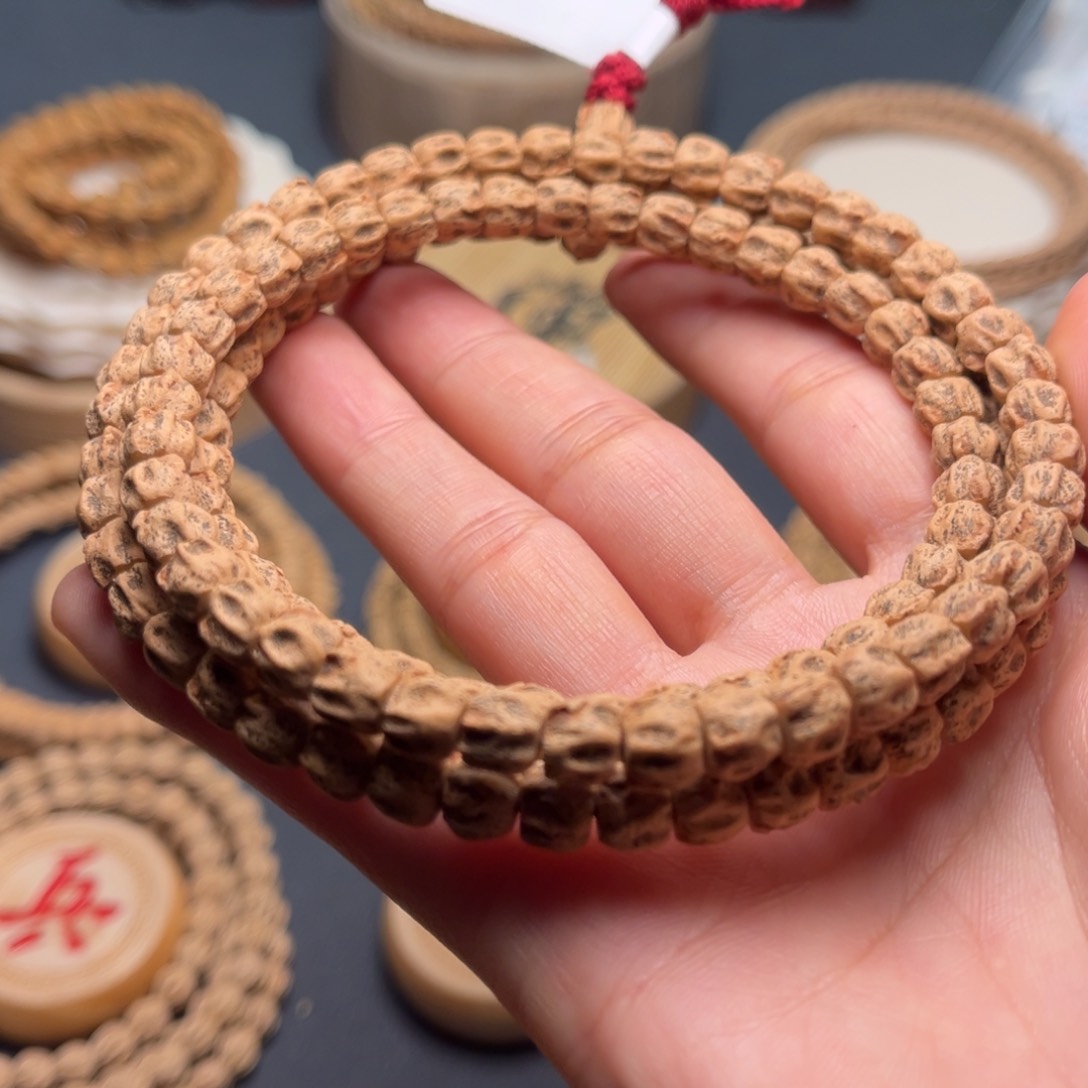 柏香籽/百香籽手串?