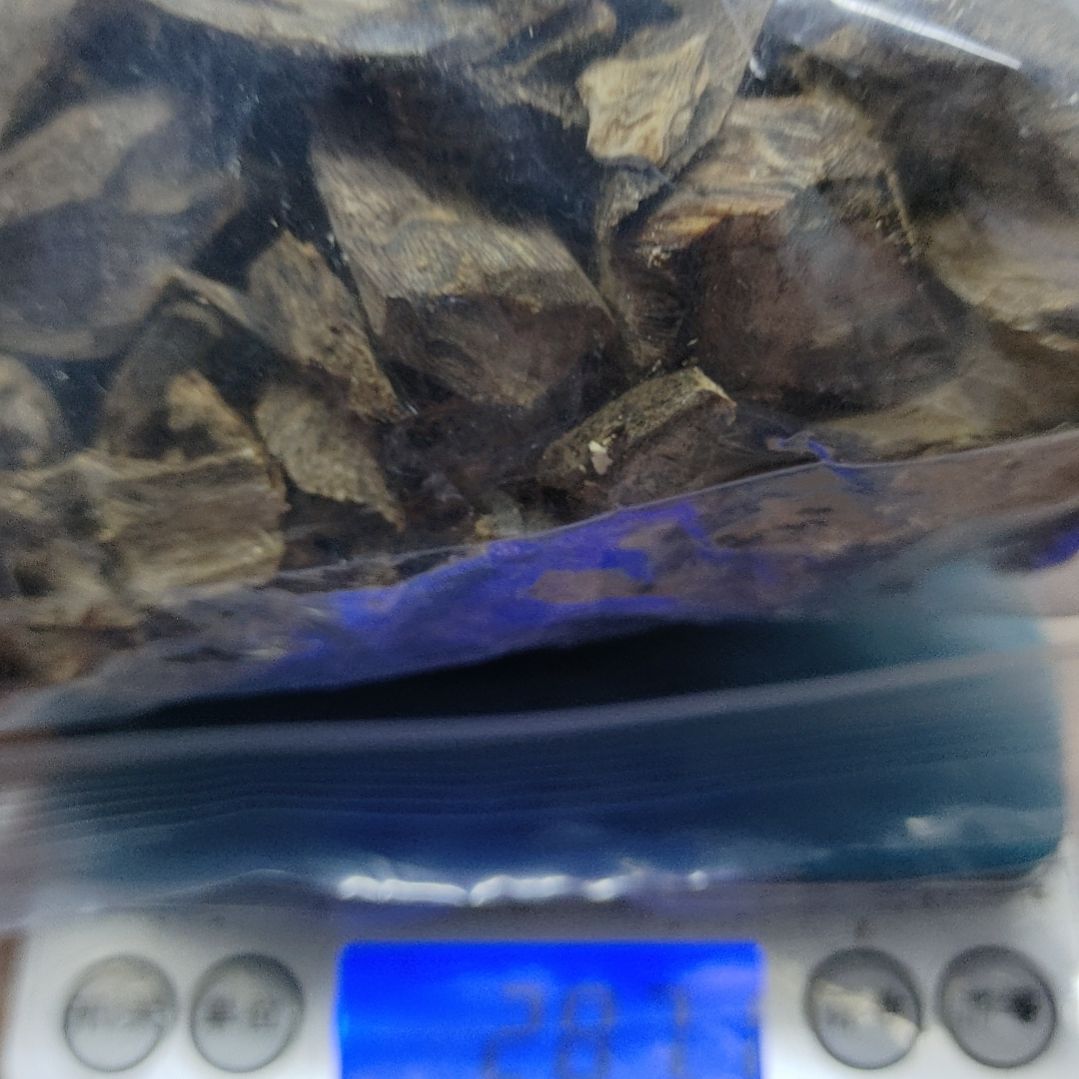 用***4沉香沉香碎屑沉香树丁