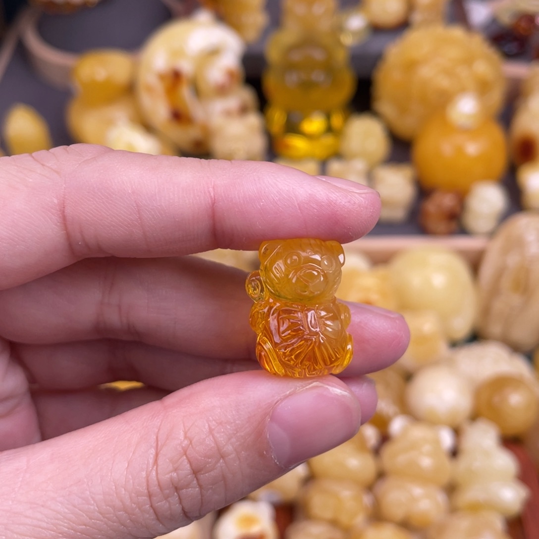 琥珀裸石未镶嵌蜜蜡