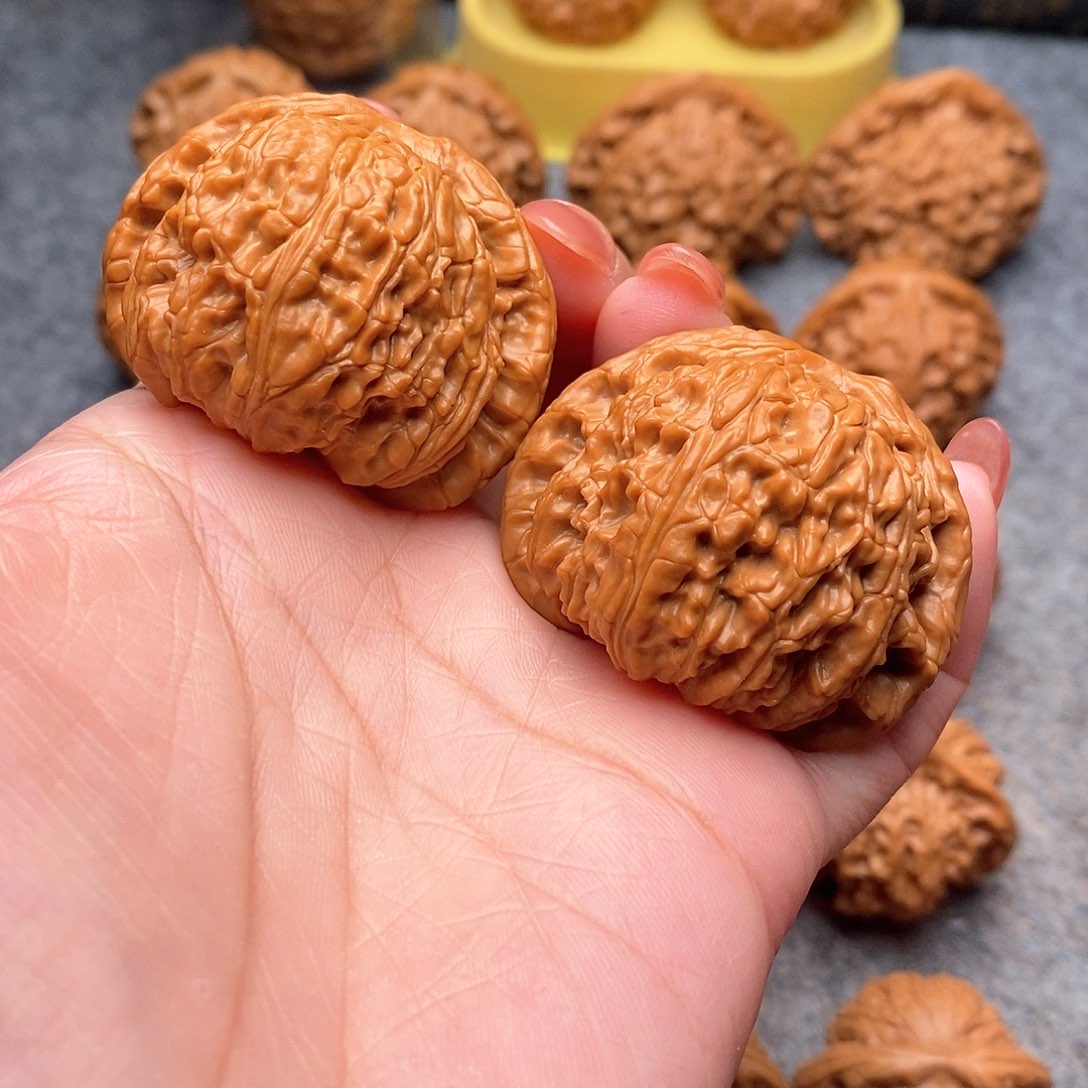 文玩核桃把件阳*精品白狮子44+全品