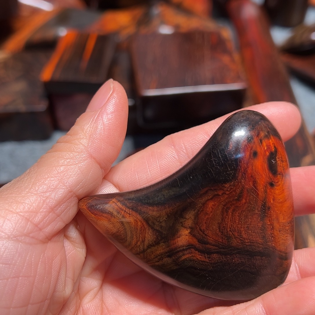 b***h交趾黄檀（大红酸枝）