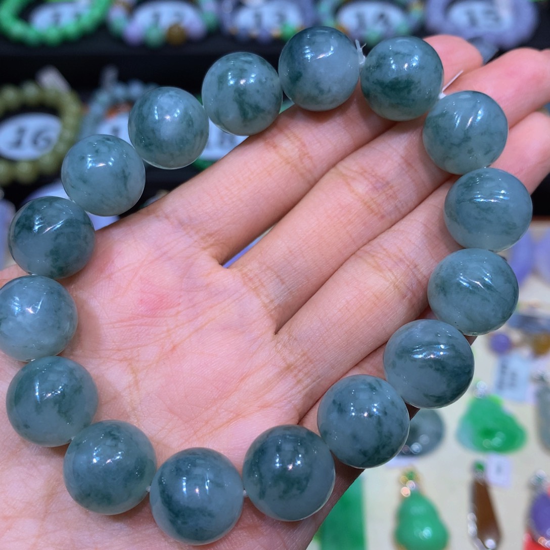 翡翠未镶嵌颈饰翡翠13