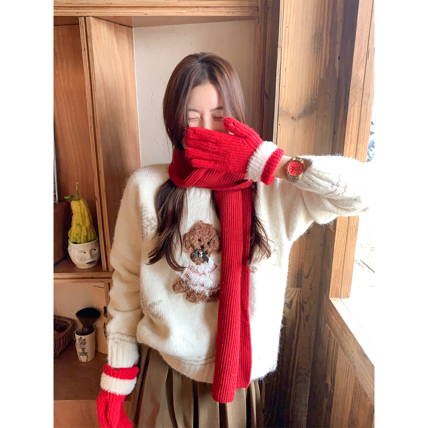 曾小咸  韩系小熊植绒圆领毛衣女ZA54MZY0863