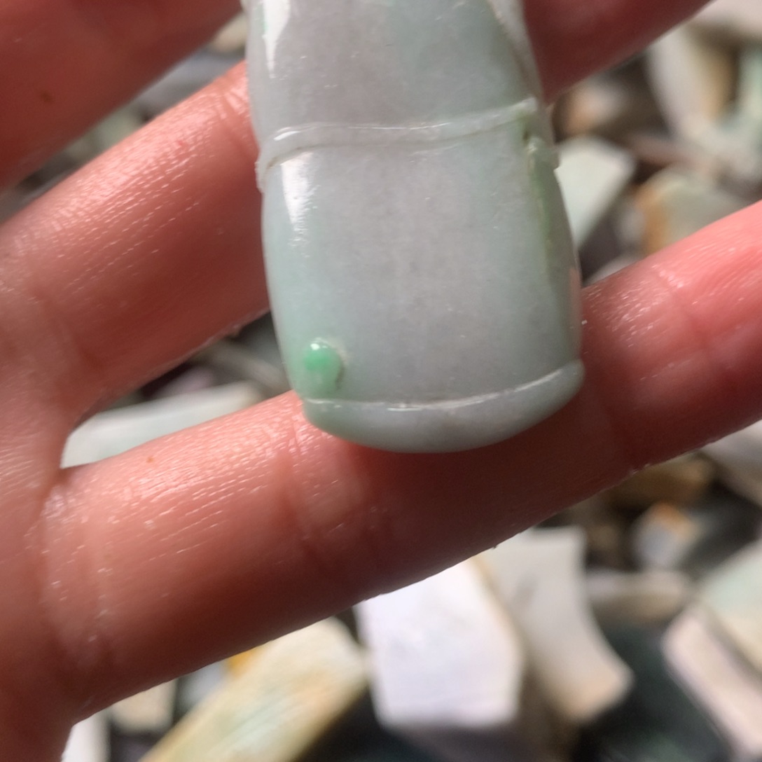 翡翠颈饰未镶嵌缅甸翡翠