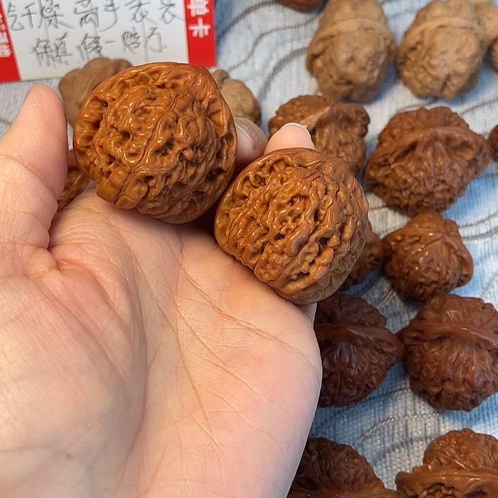 文玩核桃吊坠38官帽