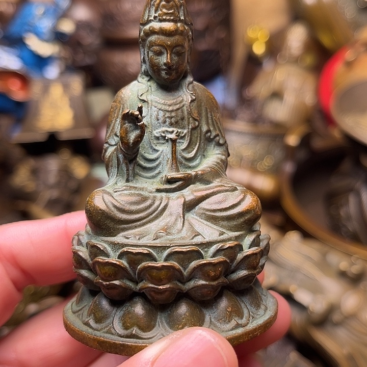 精美铜器批发档口