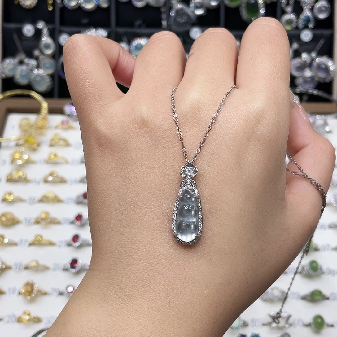 拾***七石英岩玉银S925镶嵌吊坠(赠链)