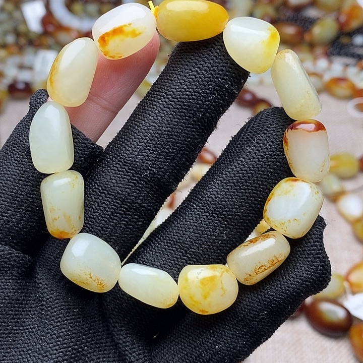 和田玉未镶嵌手链