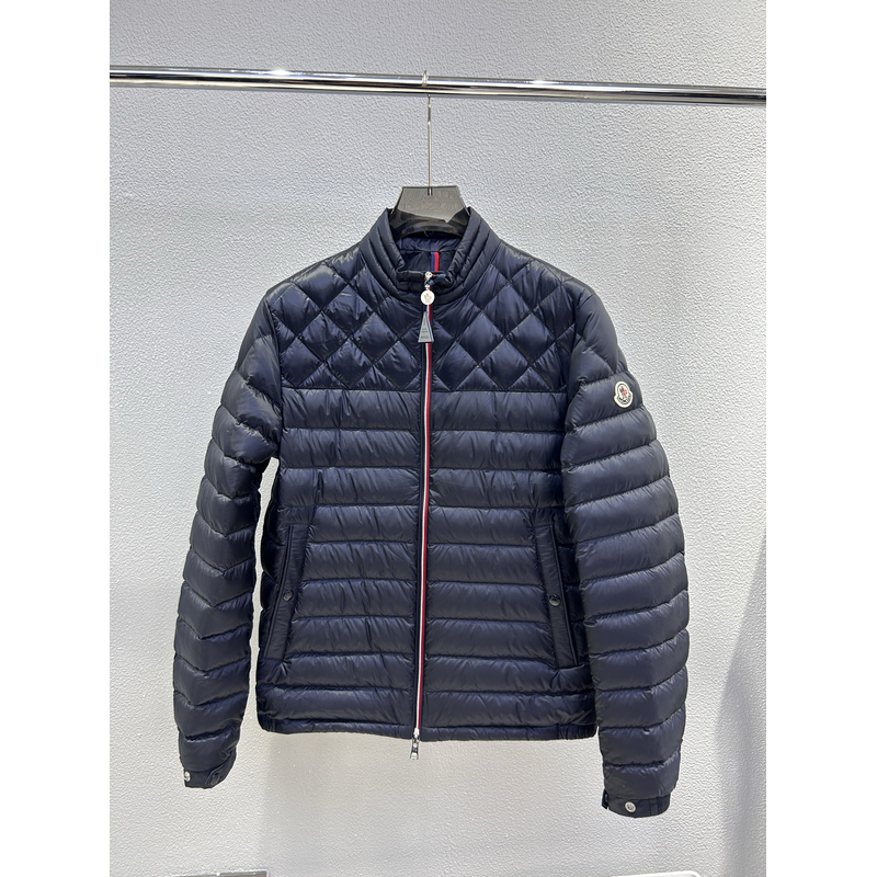 全新未使用Moncler盟可睐 1A00154 男士机车款蓝色立领羽绒服