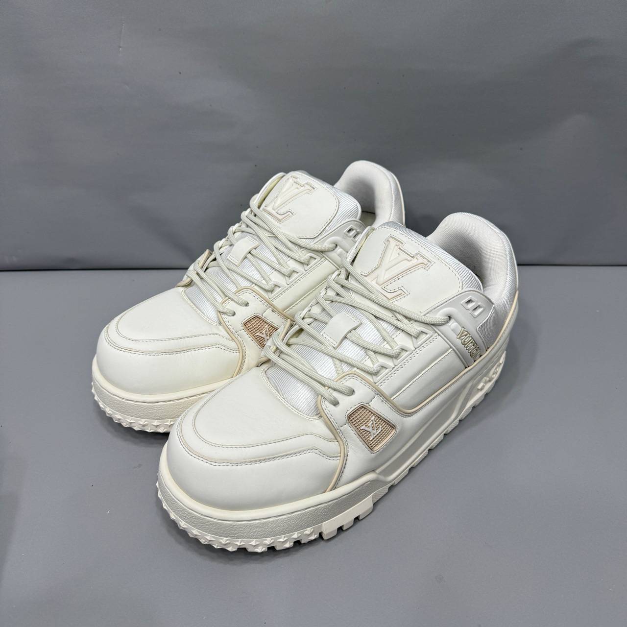 95新 LouisVuitton/路易威登 Maxi白胖丁/8(42)码/美中古/A2710