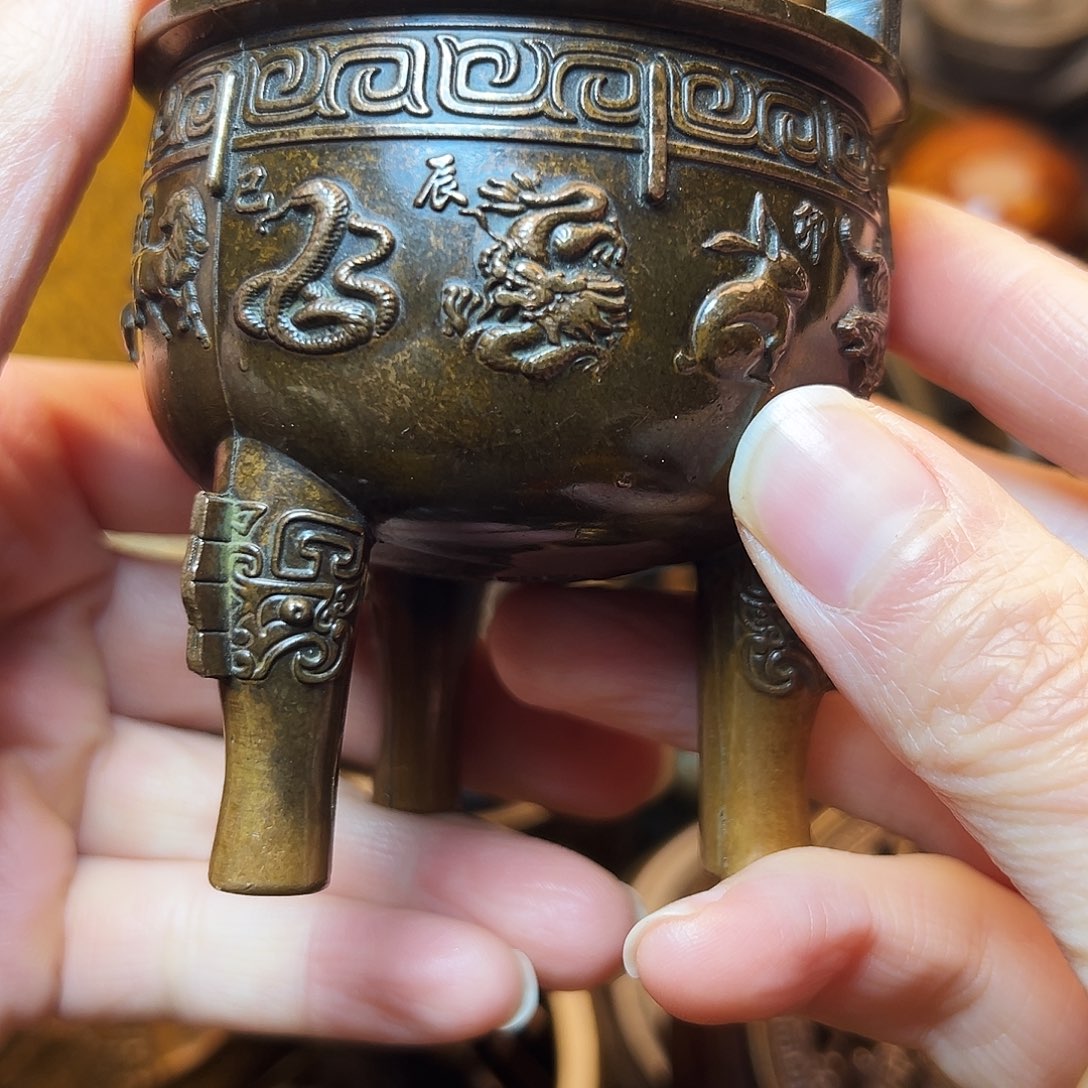 精美铜器工艺品等