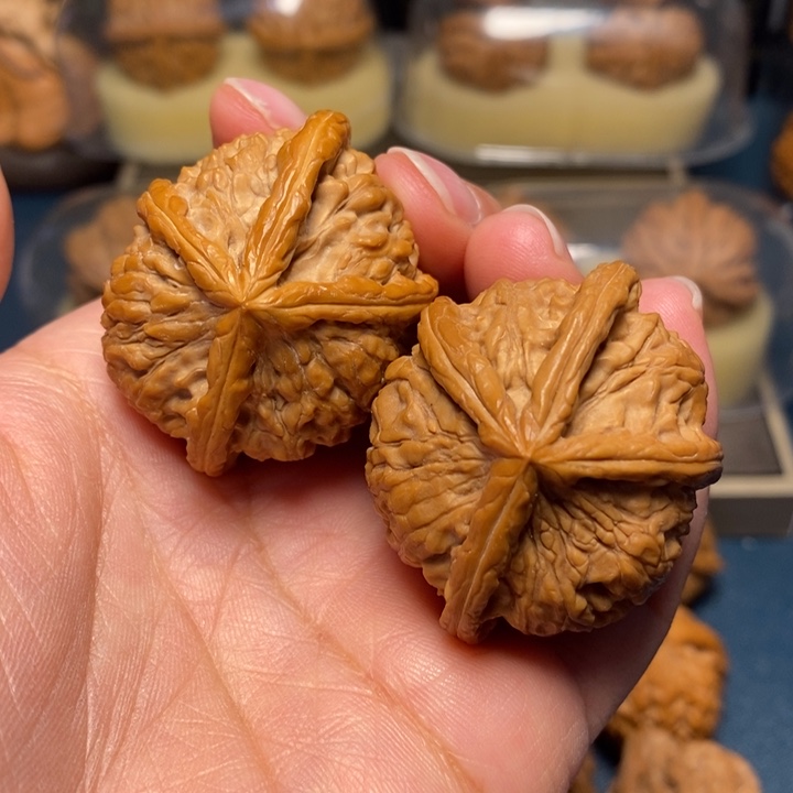 【闪购商品】文玩核桃把件穿云箭