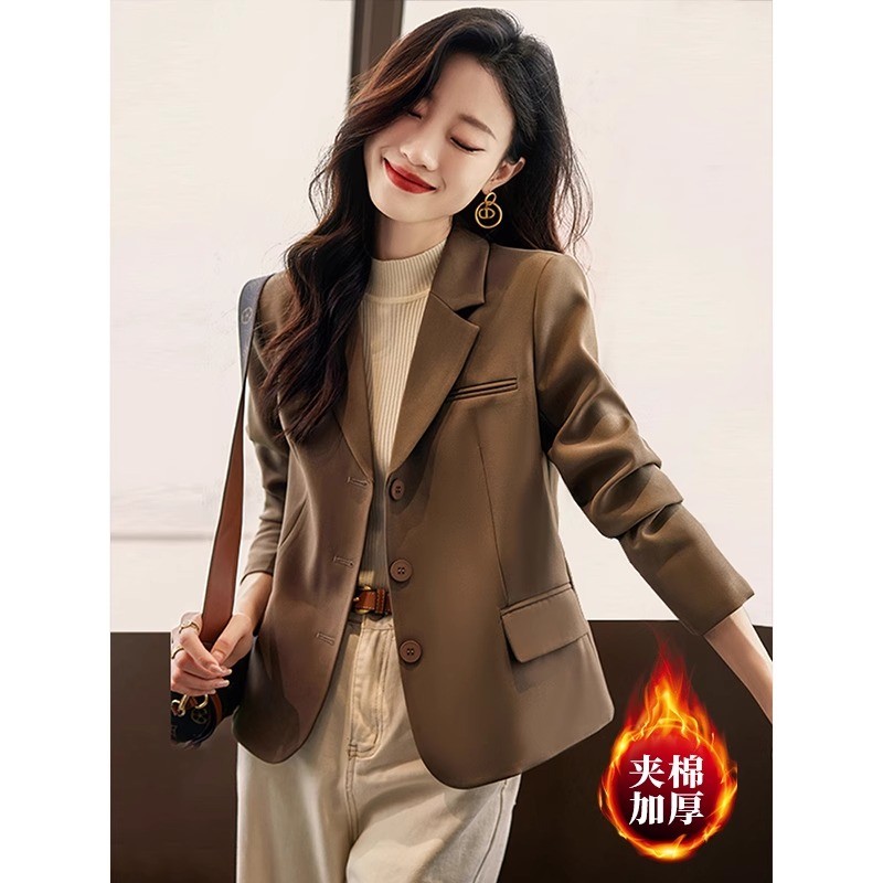 咖色西装外套女2025新款秋冬加棉厚休闲短款三粒扣小个子西服上衣