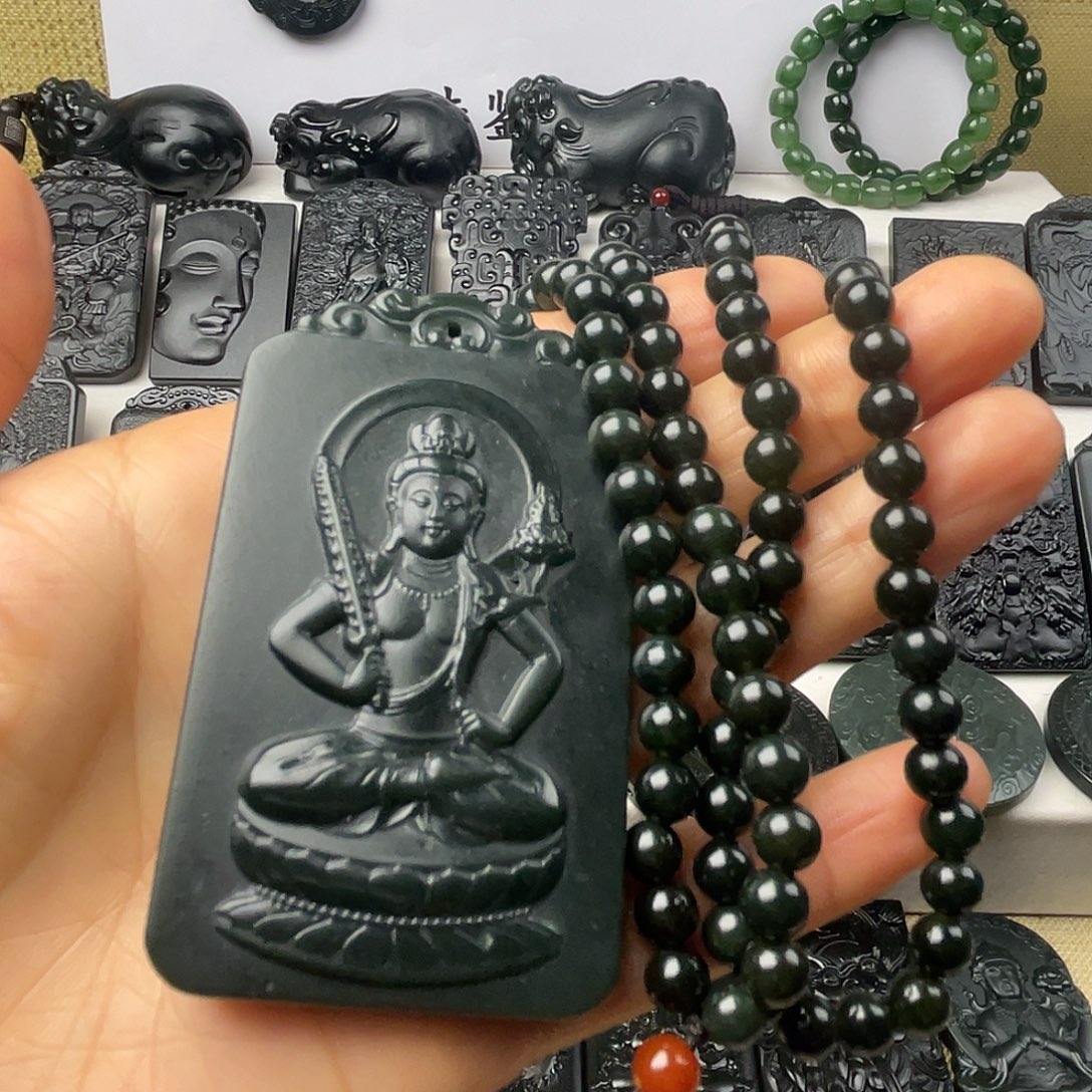 N***e和田玉（青玉）未镶嵌颈饰