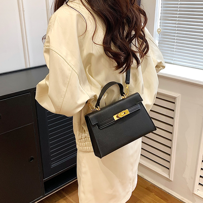 【凯莉系列】凯莉单肩斜挎手提包女士经典轻奢新款小众百搭洋气潮流