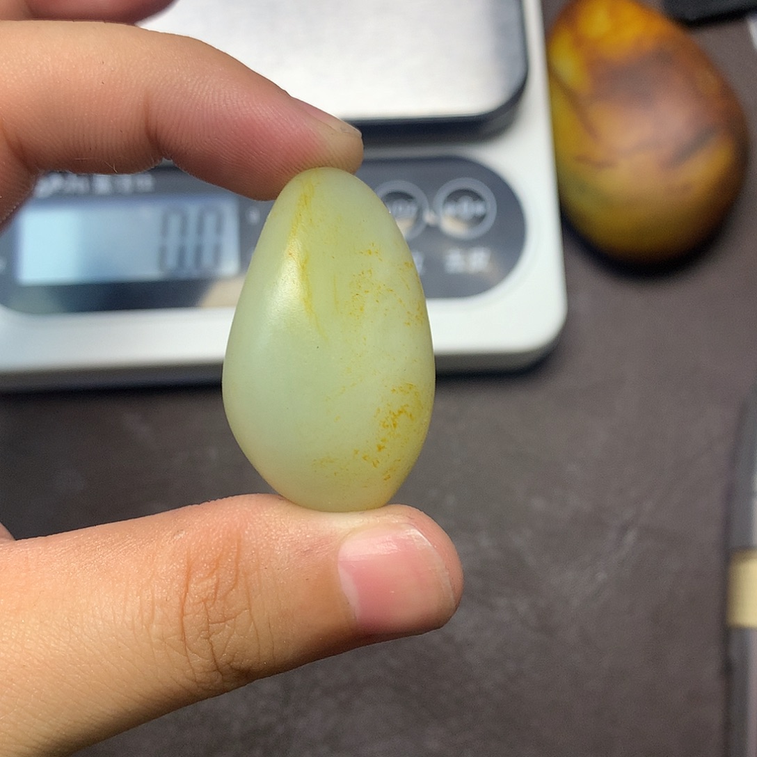 和田玉（糖玉）未镶嵌挂件