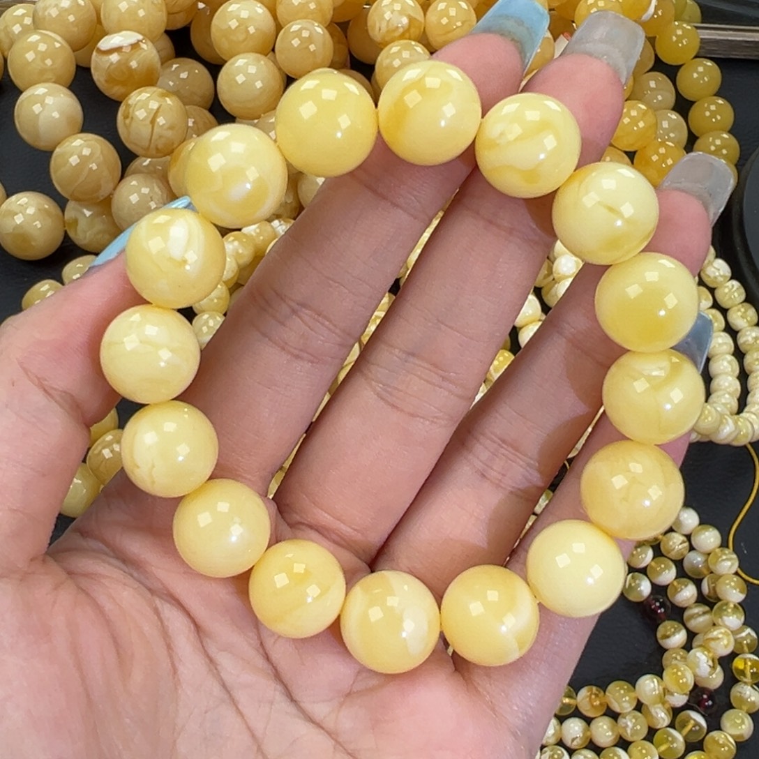 琥珀未镶嵌手链20.8白蜡妖花
