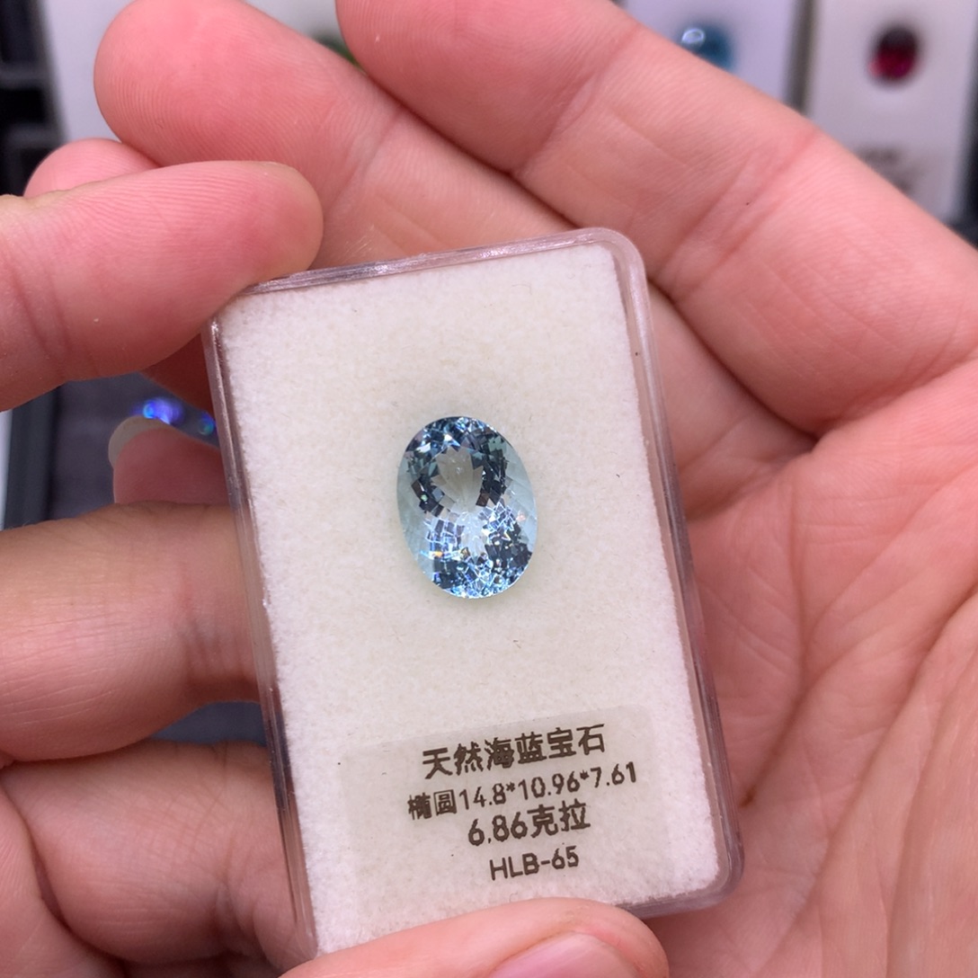 海蓝宝石裸石6.86克拉