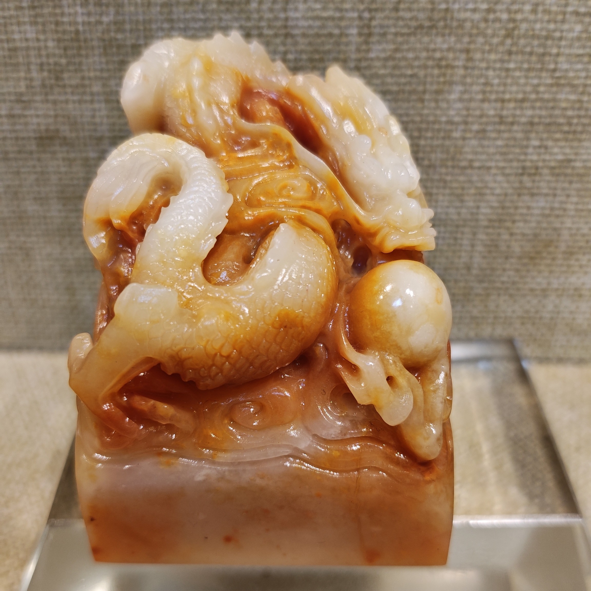 老挝田精美巧雕龙章