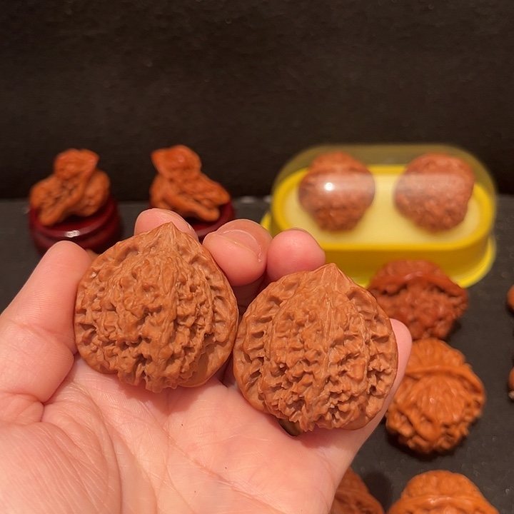 富****文玩核桃吊坠满天星