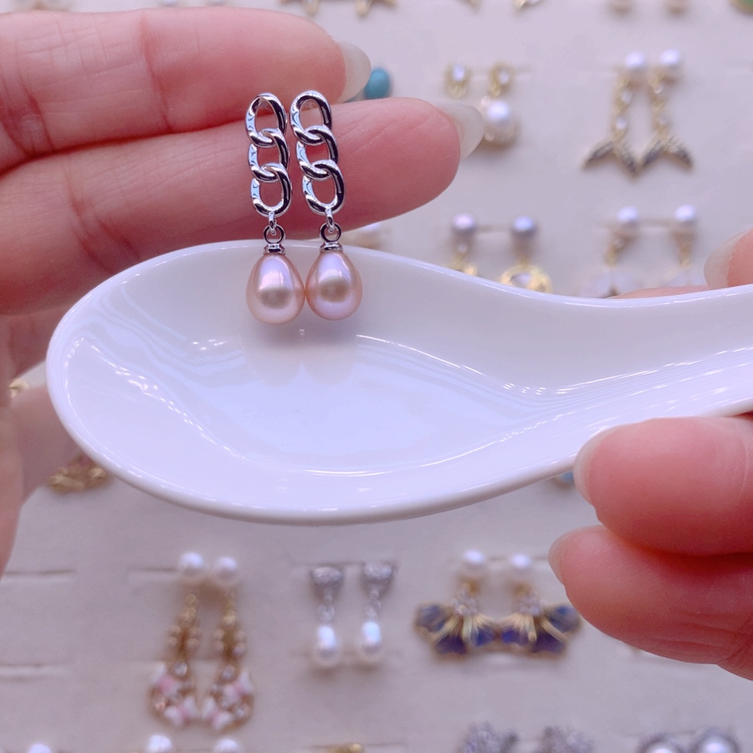 淡水珍珠合金耳饰