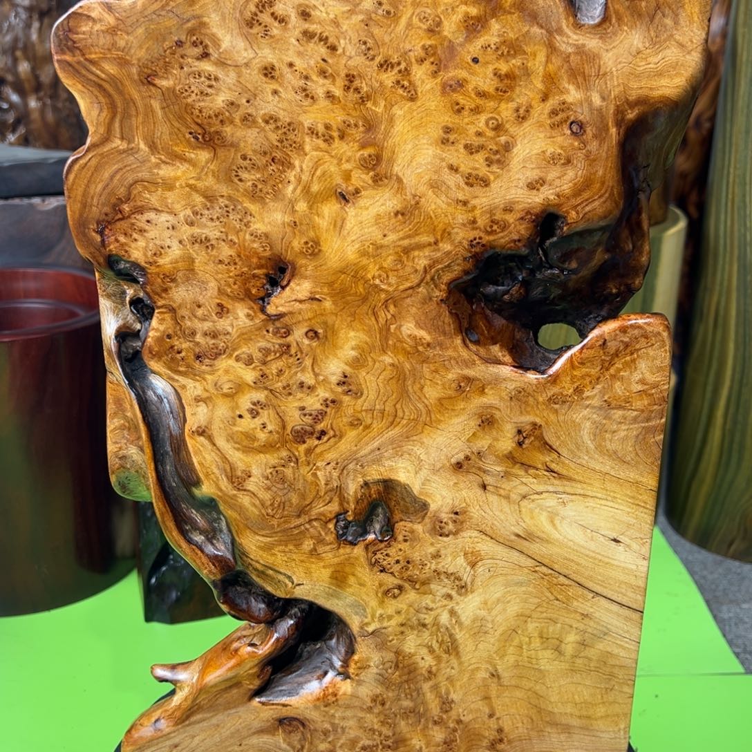 沿***开大果紫檀（缅甸花梨）