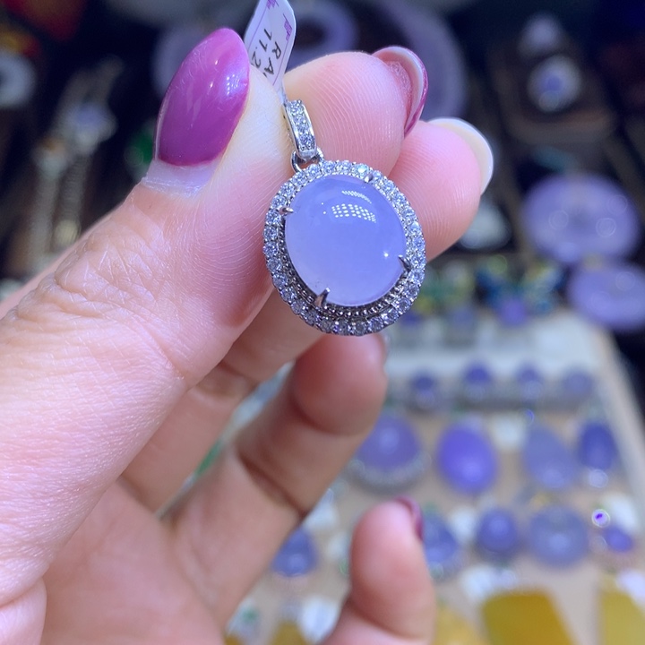 翡翠颈饰银S925镶嵌翡翠