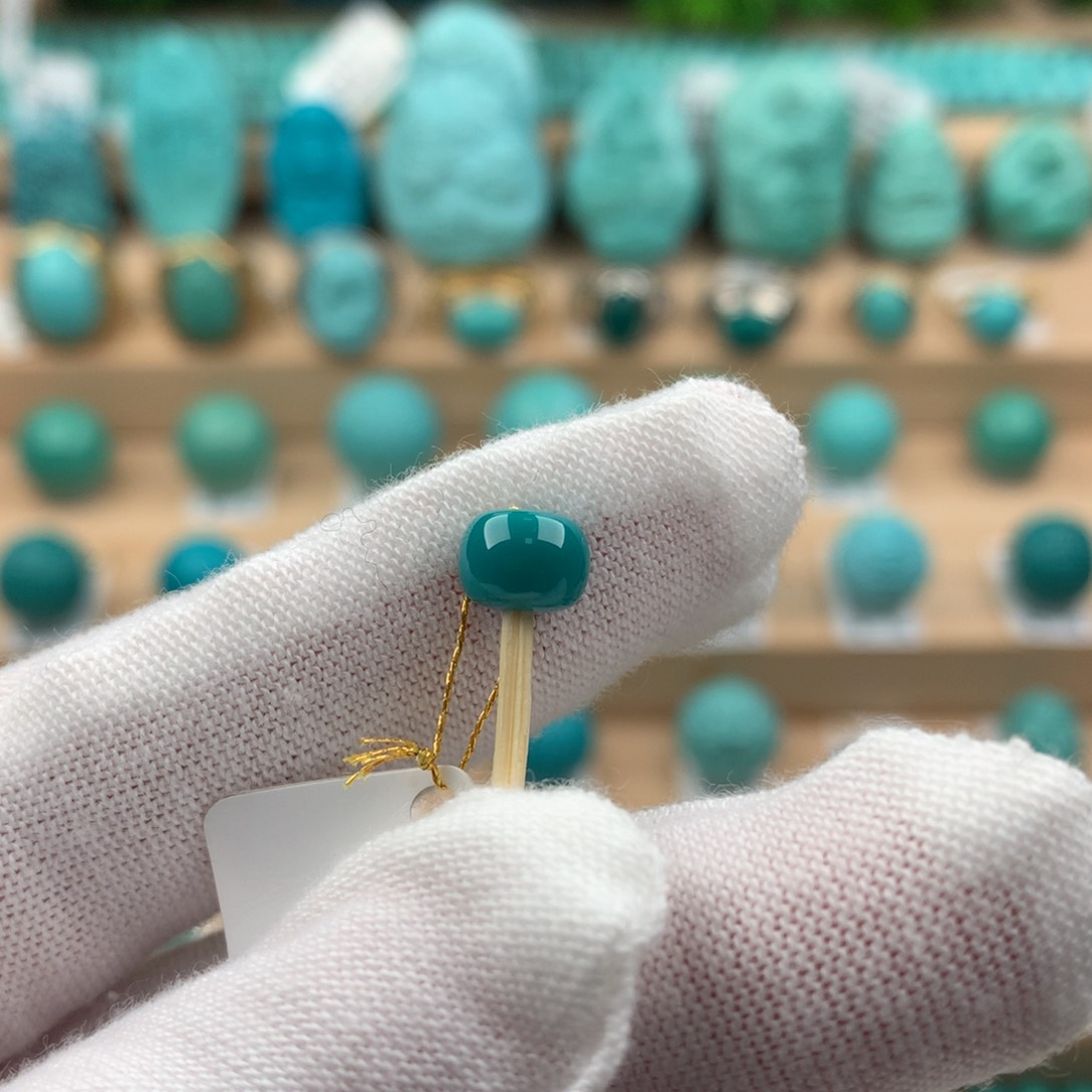 绿松石配饰未镶嵌6.7-5.7