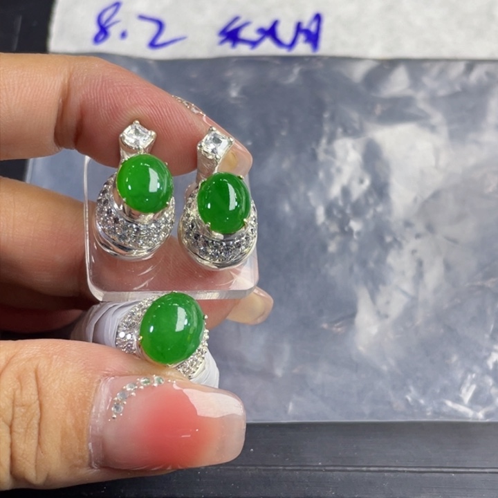 定制翡翠未镶嵌秋****88665996888