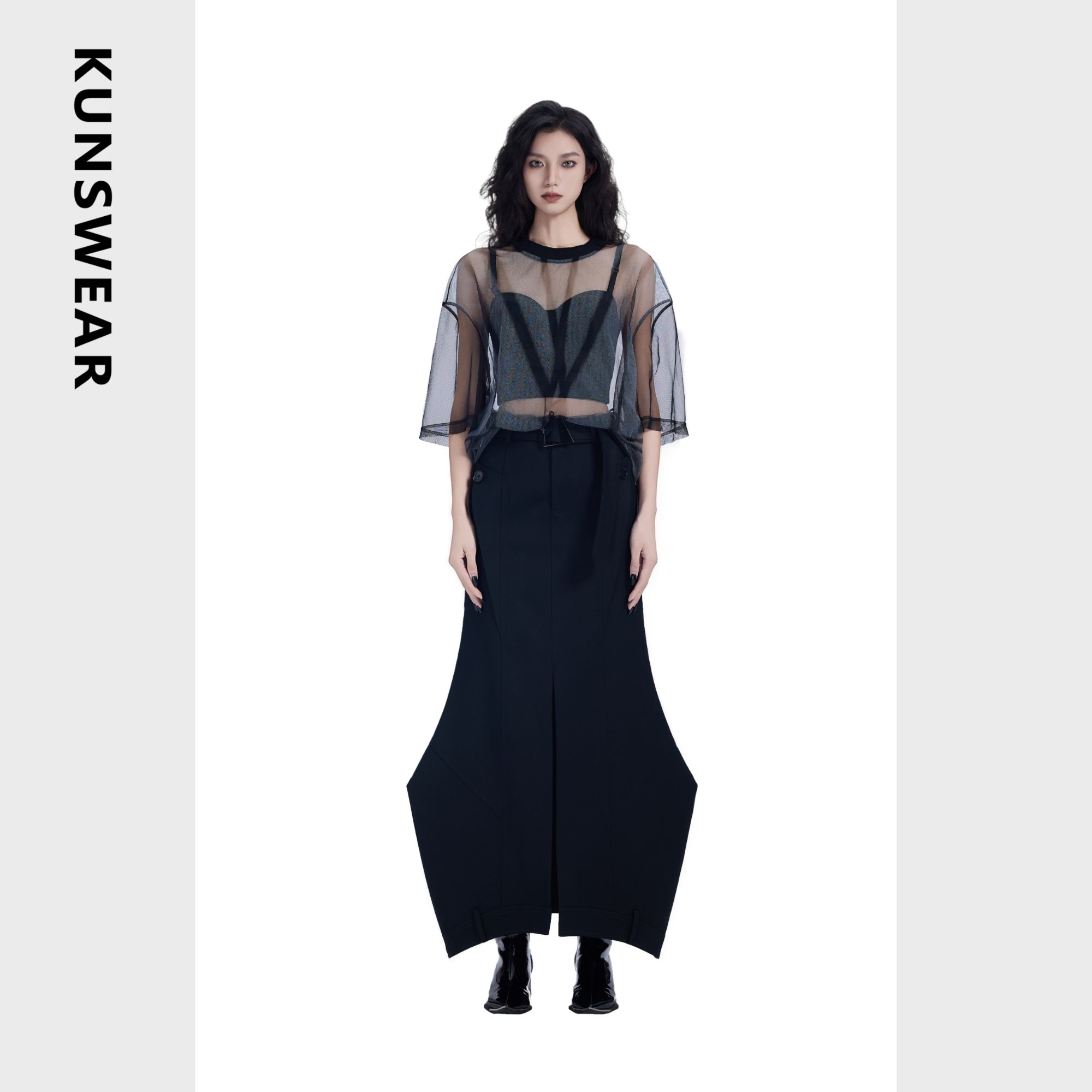 KUNSWEAR/琨丝薇尔25SU 高级设计感轻奢不规则开叉半裙 834008010