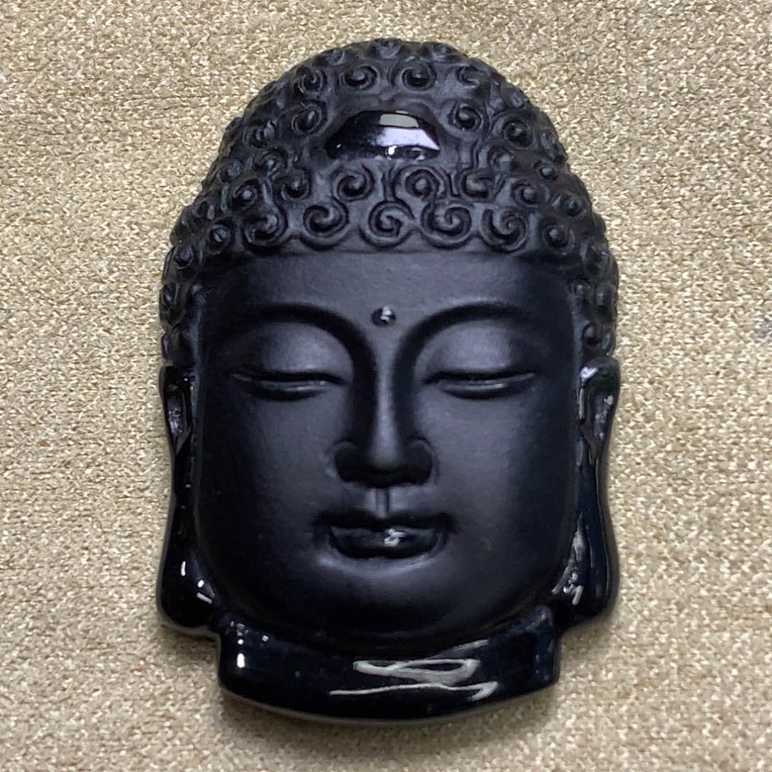 翡翠未镶嵌颈饰墨翠佛首