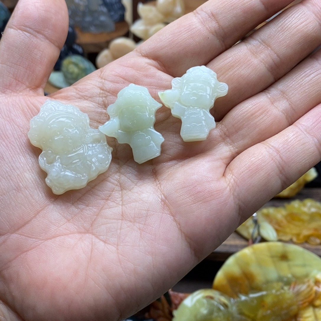 蛇纹石玉未镶嵌吊坠(不含链)