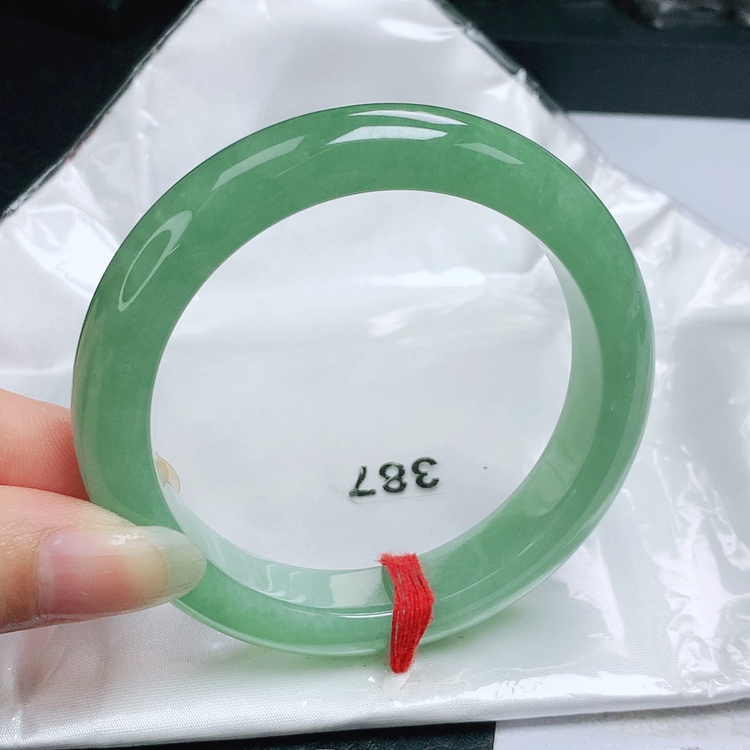 翡翠手镯未镶嵌正